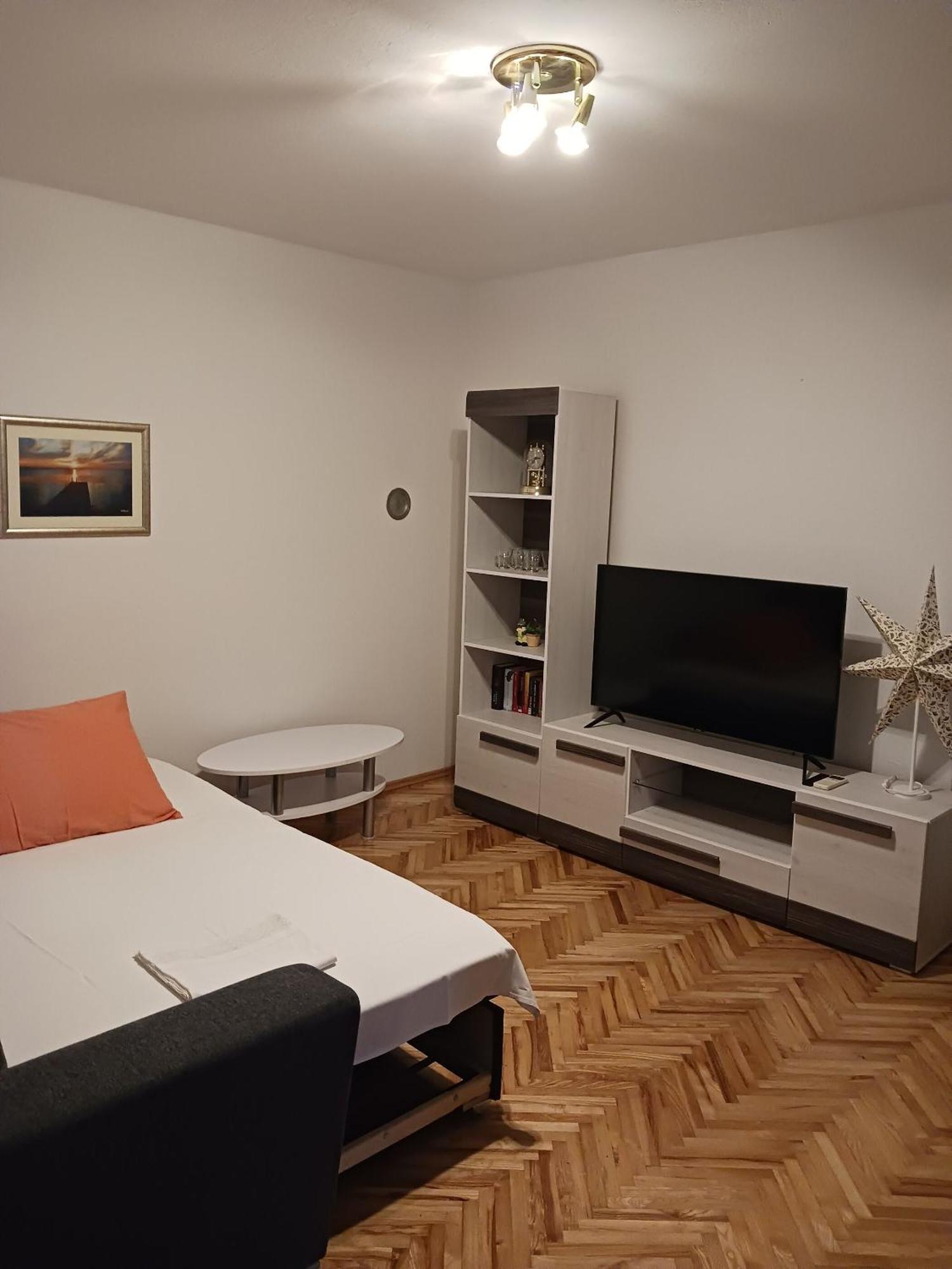 Apartments Marino - Near Family Friendly Beach Supetar Exteriér fotografie